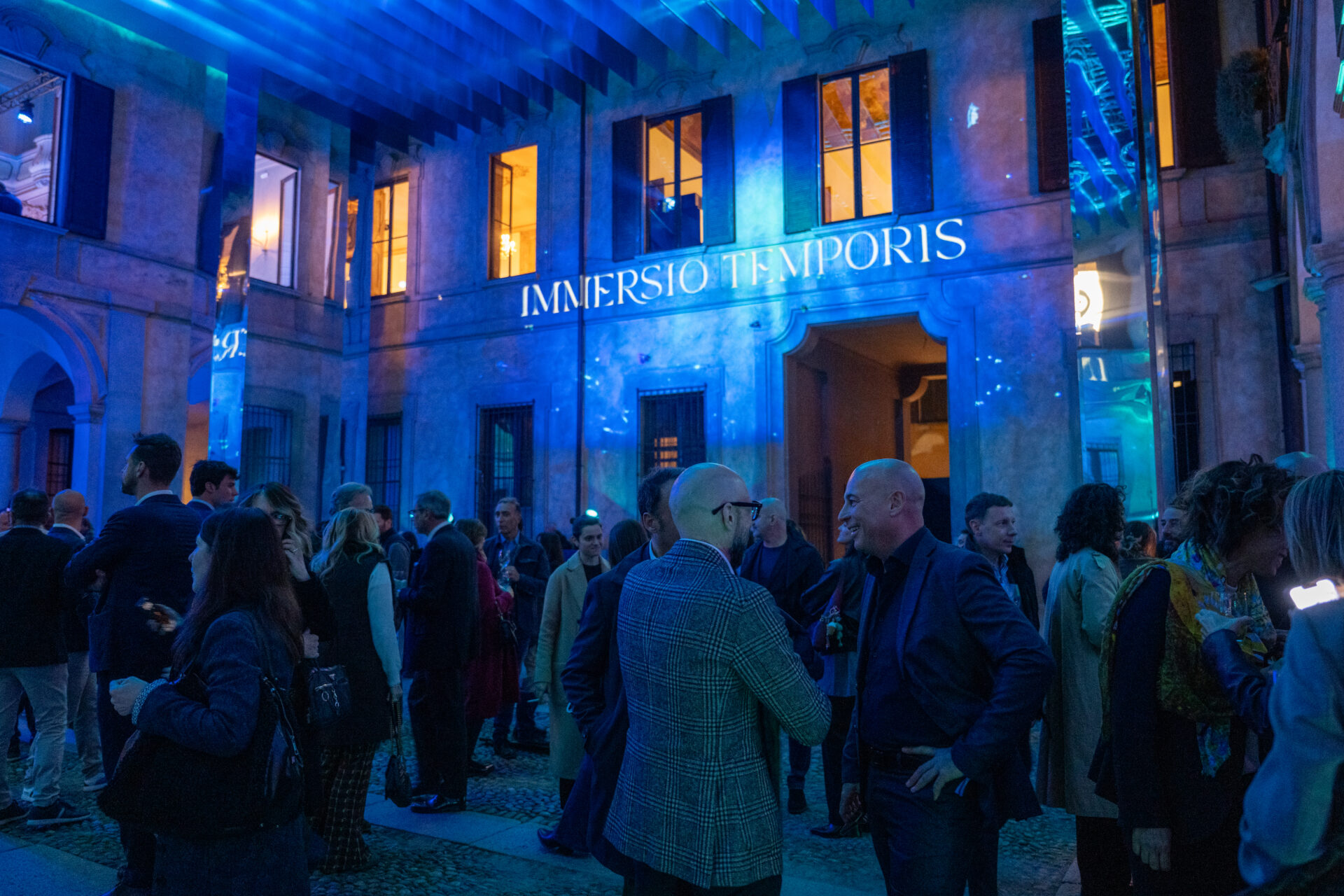 Scopri l’opera immersiva di Cranchi Yachts al Fuorisalone: design, arte e nautica si fondono in un’esperienza unica. Solo fino al 13 aprile!
