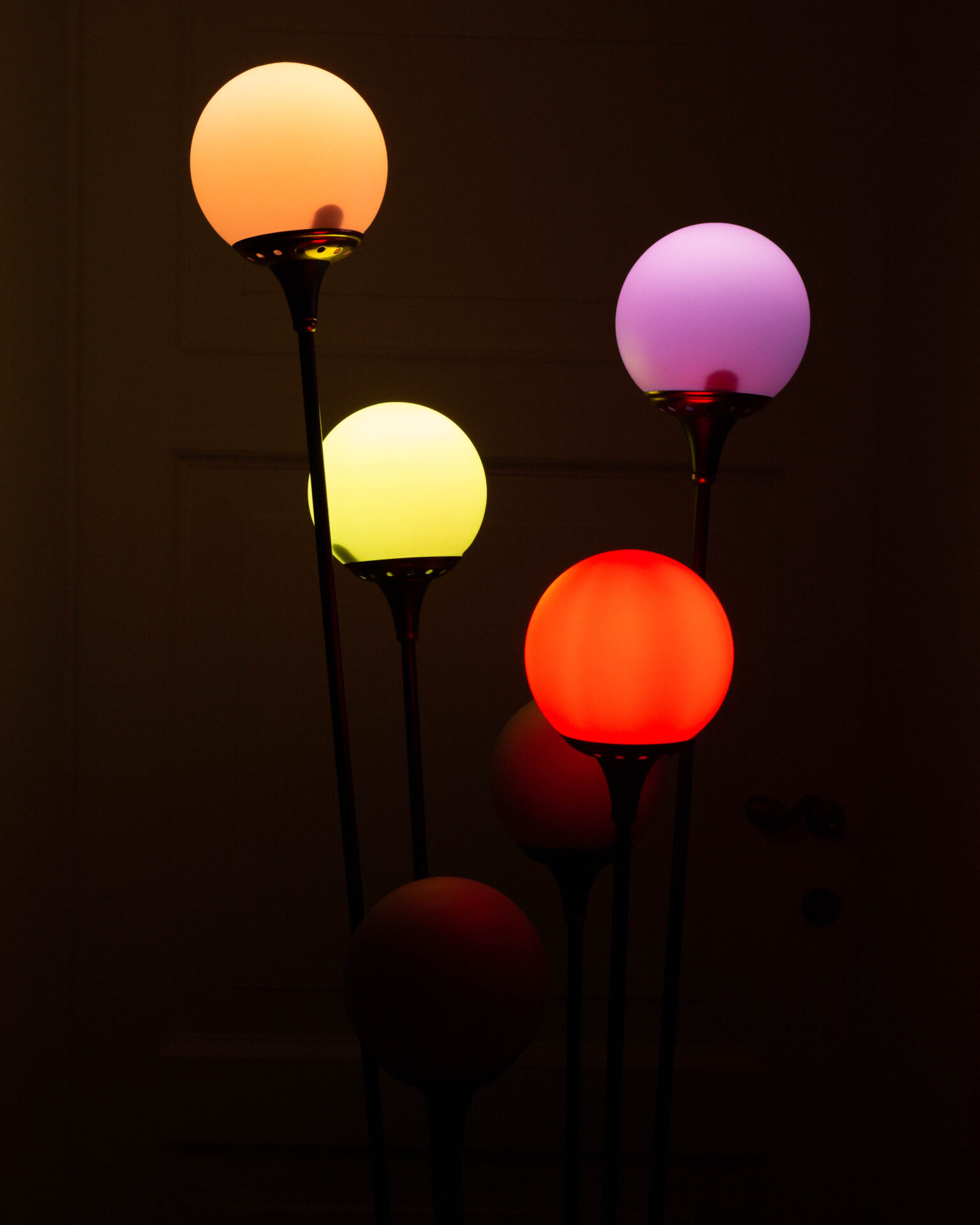 Scopri “Luminosa” da Moiré Gallery: arte, moda e design uniti in un'esperienza immersiva di luce al Fuorisalone 2025. Non perderla!