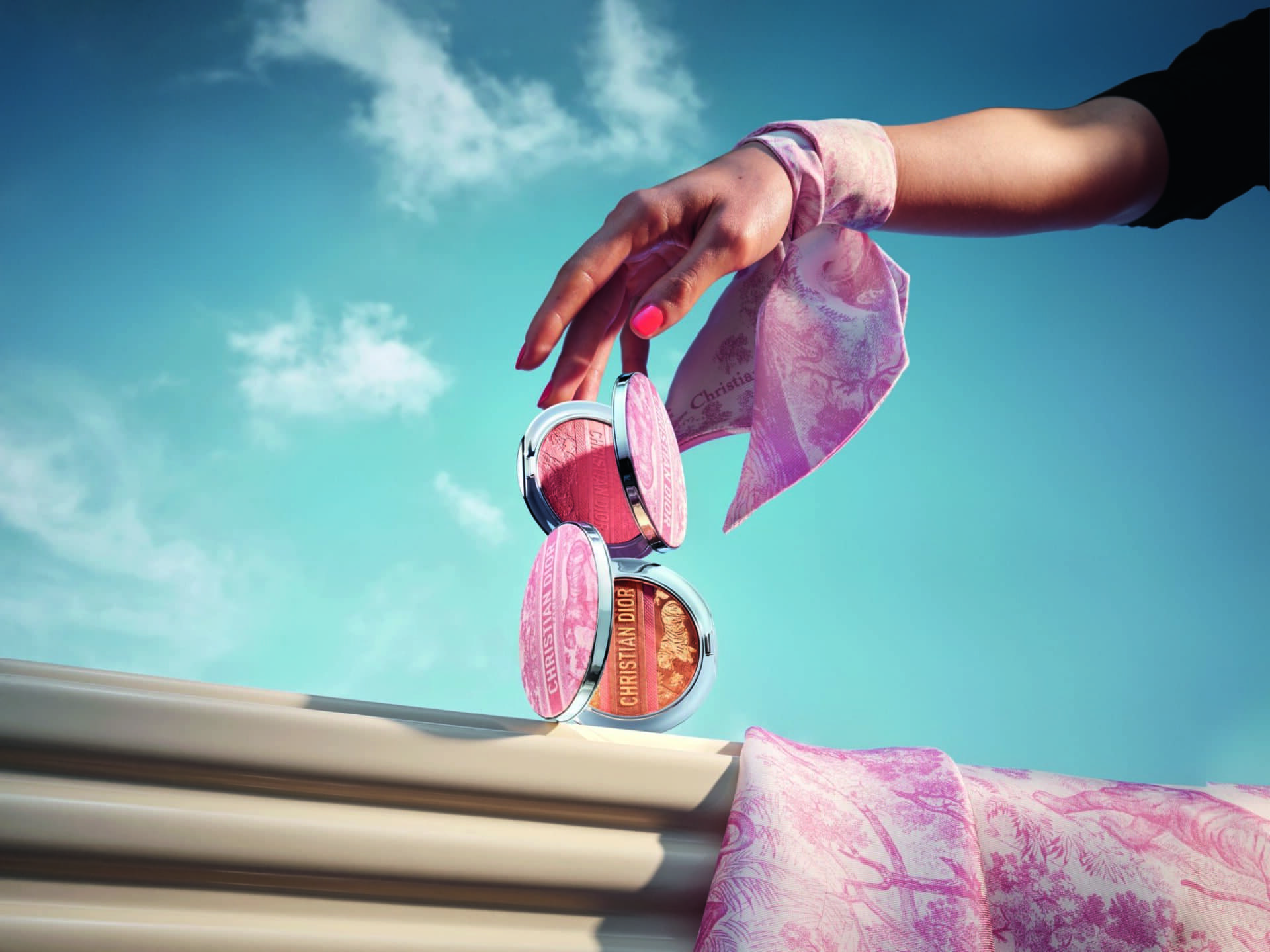 Summer Make Up Collection Dior 2025, luce e colore in Costa Azzurra - Le Shopping News Il Magazine per gli Appassionati di Moda e Tendenze