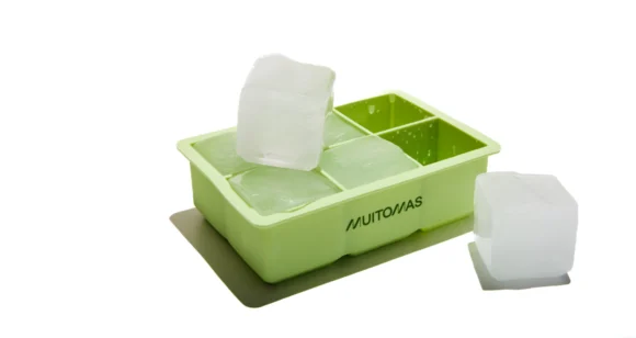 Muitomas_Stampo-ghiaccio_verde-580x308 Muitomas lancia gli alleati perfetti contro il caldo