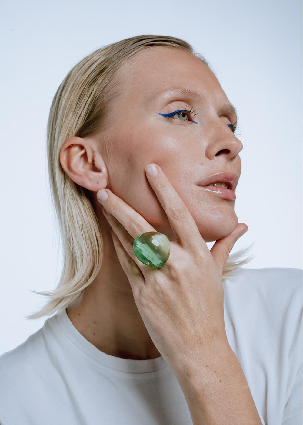 Anello in Vetro Murano, eleganza trasparente di Corte Glass Studio - Le Shopping News Il Magazine per gli Appassionati di Moda e Tendenze