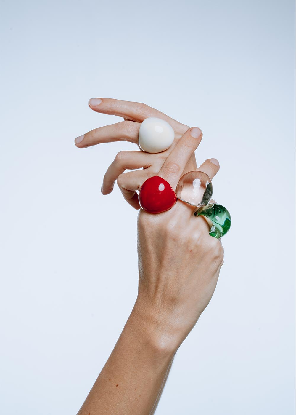 Anello in Vetro Murano, eleganza trasparente di Corte Glass Studio - Le Shopping News Il Magazine per gli Appassionati di Moda e Tendenze