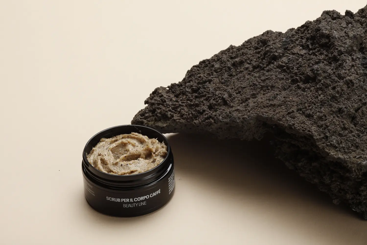 SCRUB-APERTO Caffè Moak: dal chicco al rituale SPA