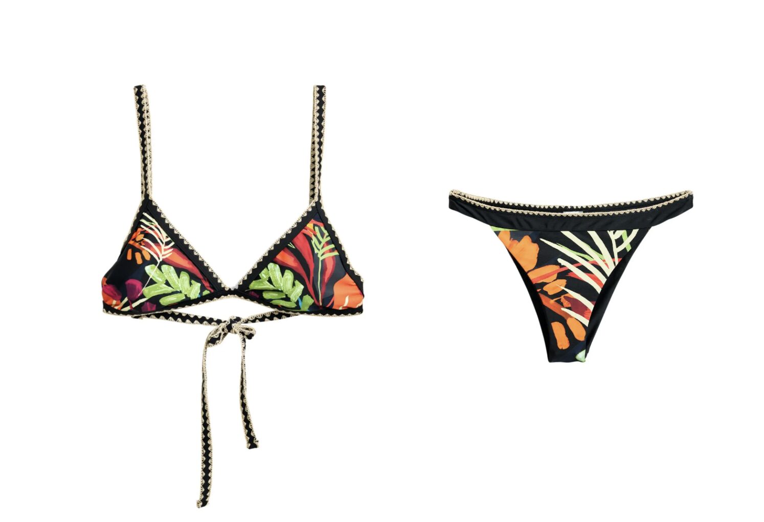 Il bikini a triangolo, la tendenza moda mare dell’estate 2025 - Le Shopping News Il Magazine per gli Appassionati di Moda e Tendenze Il bikini a triangolo, la tendenza moda mare dell’estate 2025 - Le Shopping News Il Magazine per gli Appassionati di Moda e Tendenze