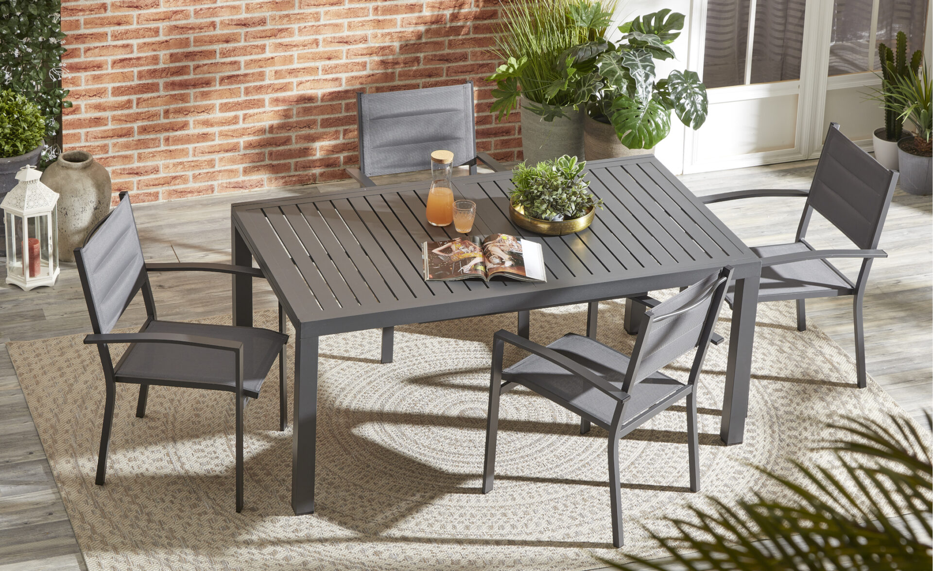 Conforama Outdoor: design e relax per l’estate all’aperto - Le Shopping News Il Magazine per gli Appassionati di Moda e Tendenze