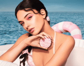Trascorri l'estate con la nuova linea Dior Make-Up Estate 2025. Tante le novità da provare, insieme a must del celebre marchio.