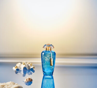 Scopri Cyprus Shell di The Merchant of Venice: un profumo femminile che unisce mito, eleganza e spezie orientali. Ora disponibile online.