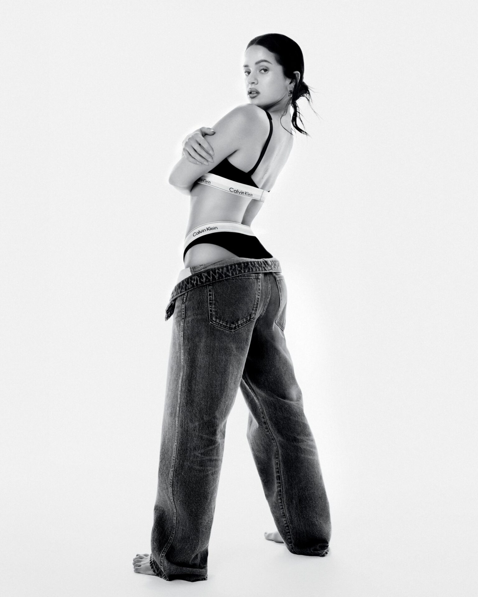 image-4 Calvin Klein intimo autunno 2025: ROSALÍA  è la nuova protagonista della campagna