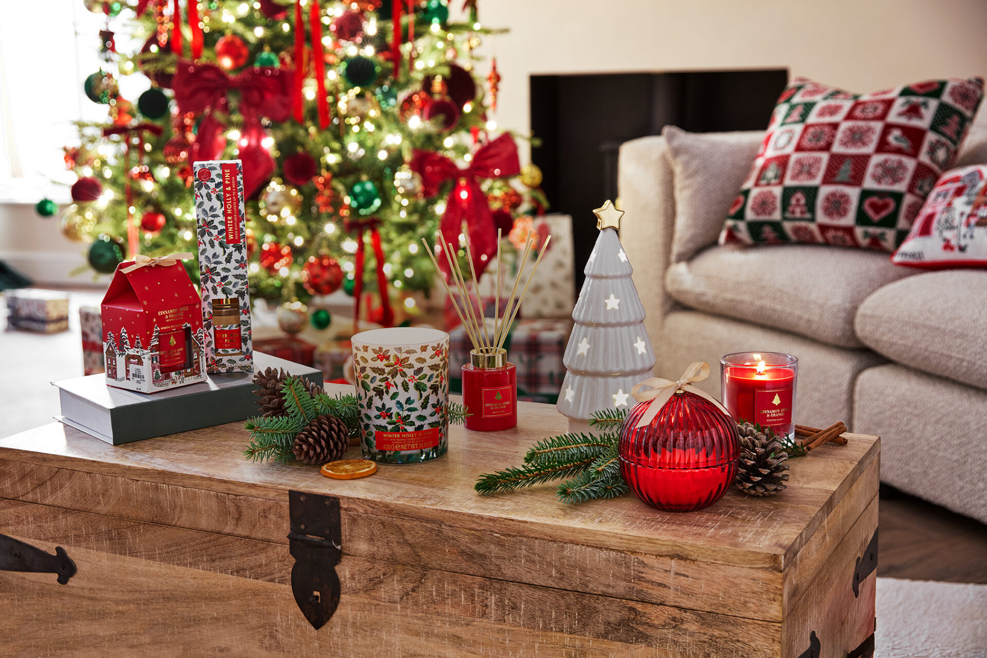 LeShoppingNews-Primark_Homeware Natale 2025: la collezione Primark per casa e outfit festivi