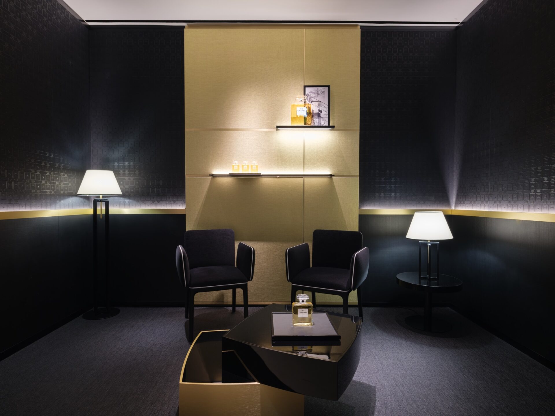 chanel_dsf0353-HD Chanel inaugura la Fragrance & Beauty Boutique a Bologna