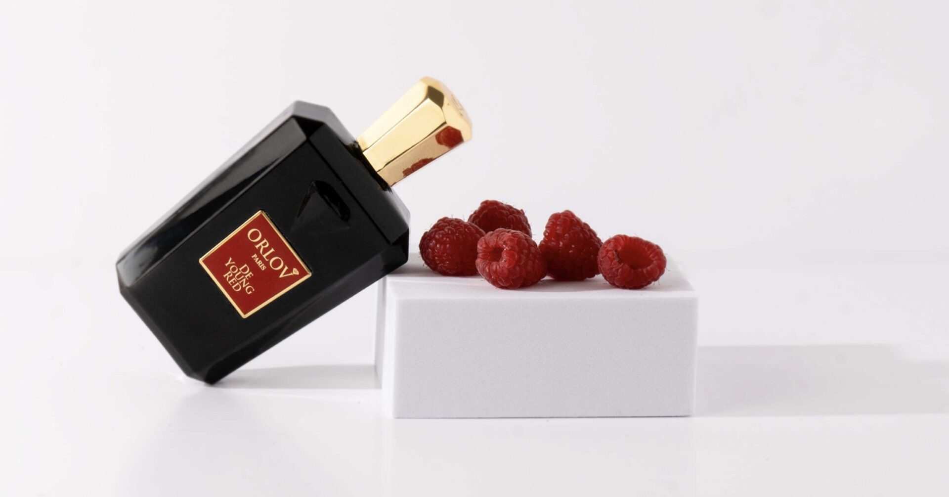 LeShoppingNews-Il-fascino-di-Orlov-Paris-incontra-il-lusso-regale-di-Bridgerton-1-1 Il fascino di Orlov Paris incontra il lusso regale di Bridgerton