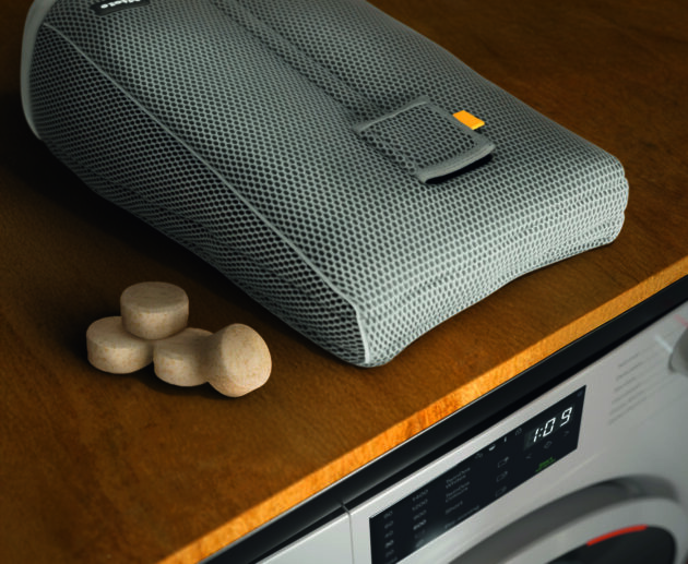 Miele-SneakerWash-2-630x517 Home