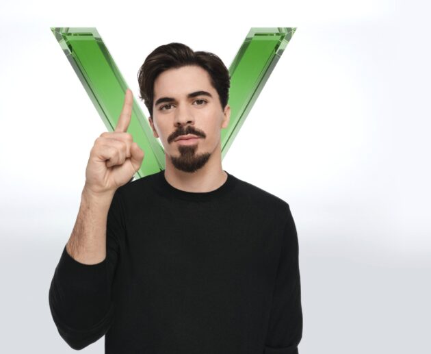 Vitinha_Vichy-Global-Brand-Ambassador_credits-Baard-Lunde-630x517 Home