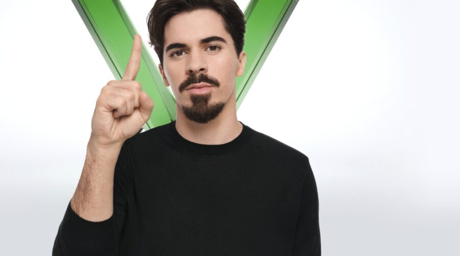 Vichy Vitinha ambassador: dermocosmesi capelli uomo Dercos anti-forfora e anti-caduta