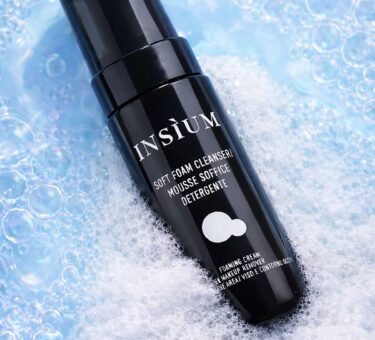 Da INSÌUM la nuova mousse soffice detergente che idrata la pelle
