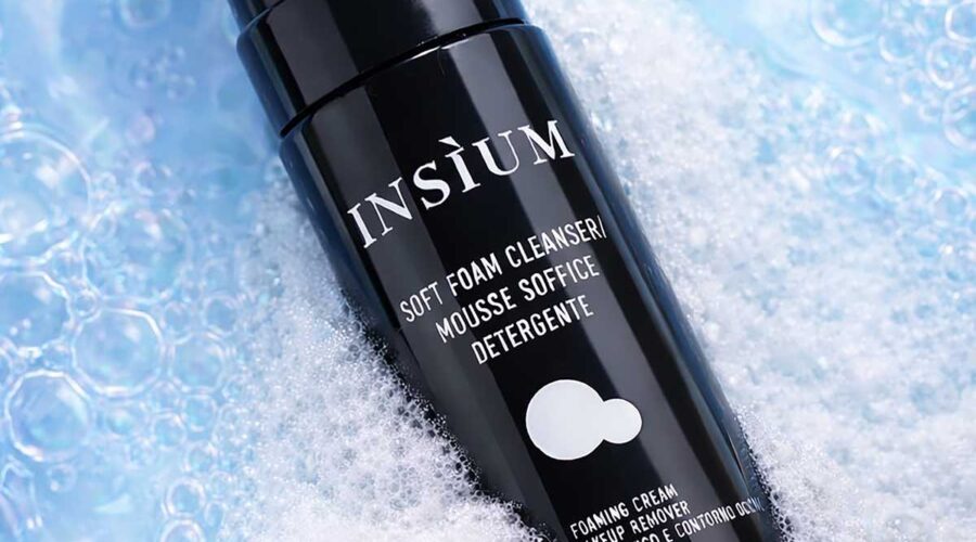 Da INSÌUM la nuova mousse soffice detergente che idrata la pelle