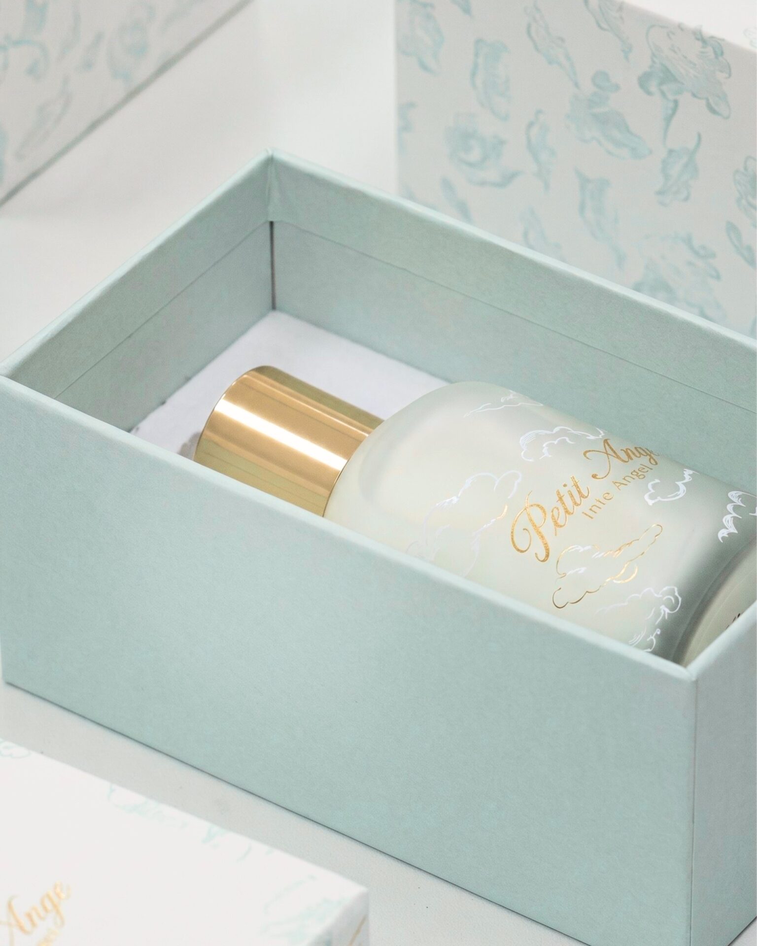 PETIT-ANGE_Eau-de-Senteur_Nicolai-Parfumeur-Createur-2 Petit Ange Nicolaï: il nuovo profumo di nicchia presentato a Esxence 2026