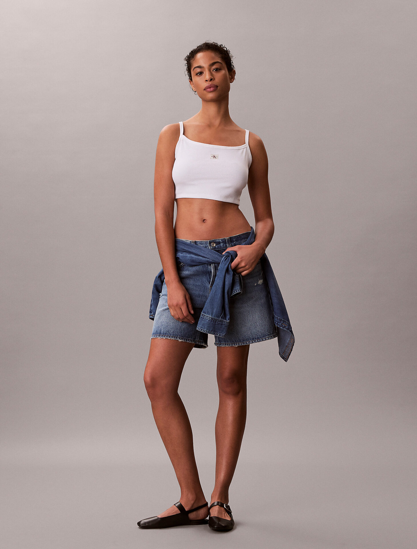 LV047F221G_YAF_alternate1 Crop top: stile all’ombelico