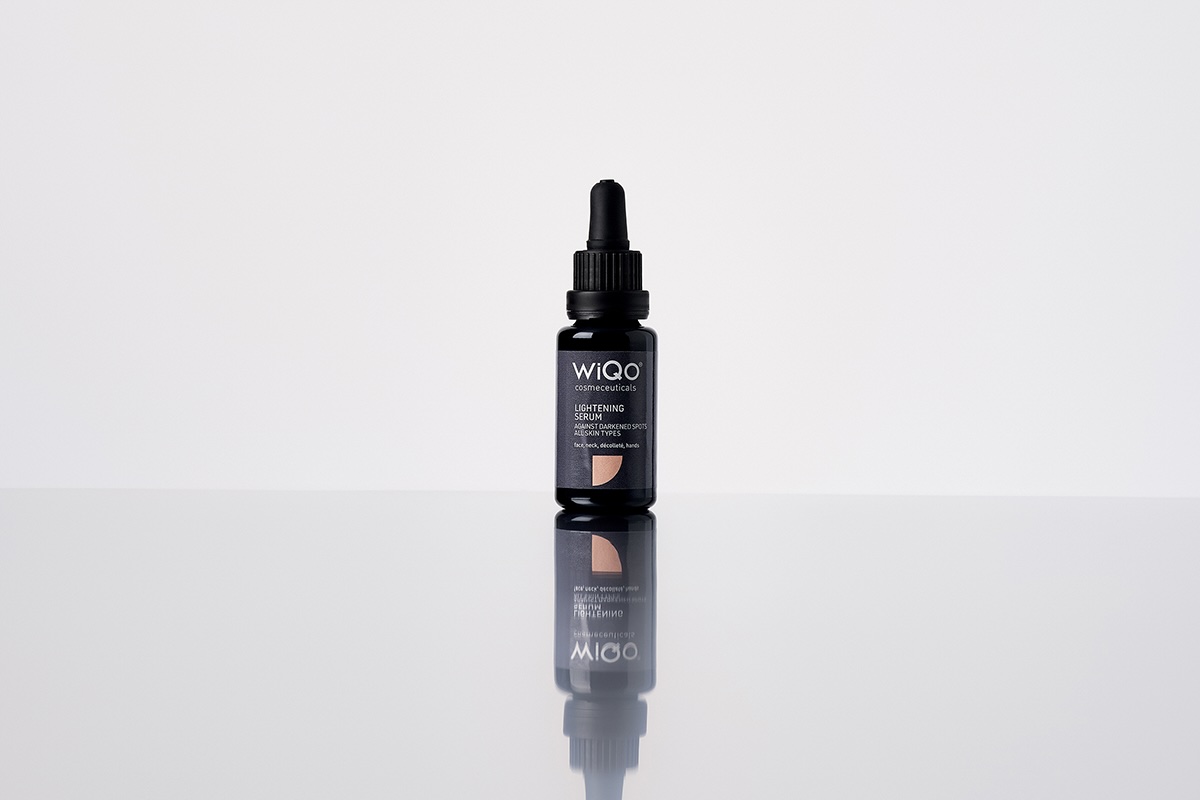 Siero-Schiarente-WiQo-1 Siero Schiarente WiQo: il trattamento anti macchie viso che illumina la pelle anche in estate