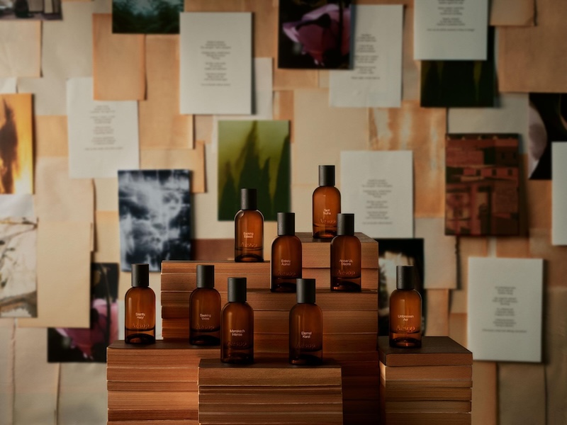 Aesop-Fragrant-Fables-nuovi-profumi-e-Unforeseen-Aer-1 Aesop Fragrant Fables: le nuove fragranze trasformano il profumo in una fiaba