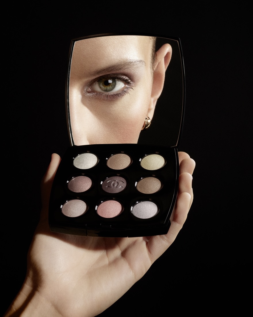 Make-up-Coco-Mademoiselle-Chanel-la-collezione-2026-piu-audace Make up Coco Mademoiselle Chanel: la nuova collezione 2026 libera il lato più audace della bellezza
