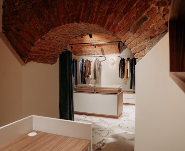 Pence1979-apre-a-Brera-la-moda-Made-in-Italy-incontra-il-design-contemporaneo-630x517 Home