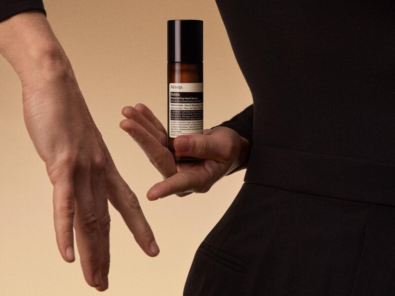 Aesop-Solais-Replenishing-Hand-Serum-il-nuovo-siero-mani-skincare-effetto-illuminante-1-7ofy7n234mvzbwql6xmtuh1ji5uv9n02xo7pqg3ike2 Home